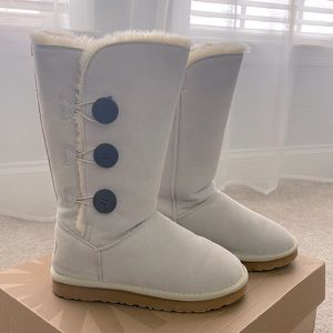 Off-white 3 button Ugg tall boots